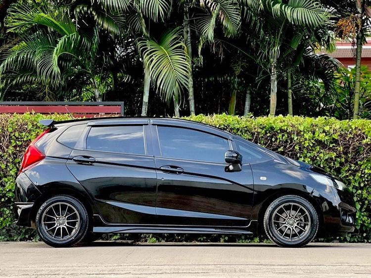 Honda Jazz 2016 1.5 S i-VTEC Sedan เบนซิน ไม่ติดแก๊ส เกียร์อัตโนมัติ ดำ รูปที่ 2