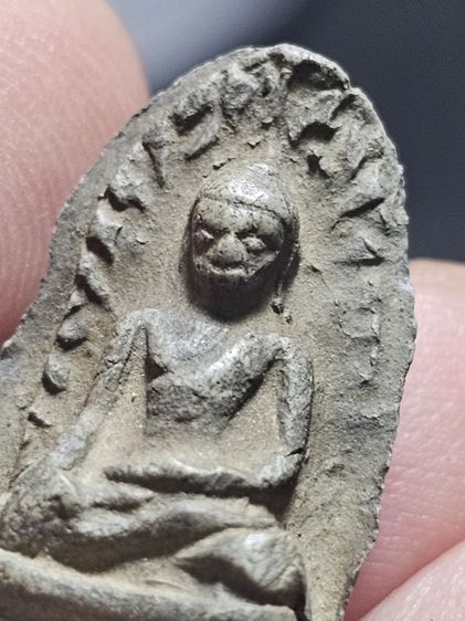 พระรอดเนื้อเขียวมะลิ รูปที่ 10