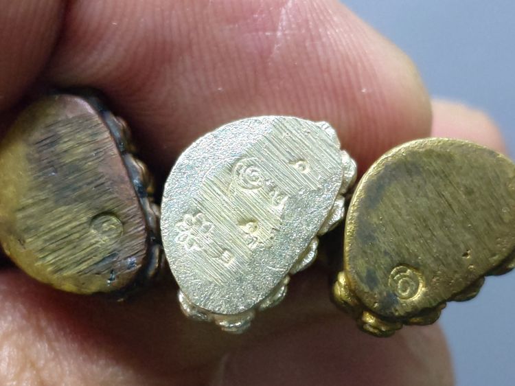 พระชัยวัฒน์ ตั๊กม้อ (ชุด3 เนื้อ เงิน นวะโลหะ สัมฤทธิ์) ปลุกเสก 2 พิธีใหญ่ 2 แผ่นดินไทย - จีน วัดสุทัศนฯ - วัดกวงซิ่ว ปี2537 พร้อมกล่องเดิม รูปที่ 8