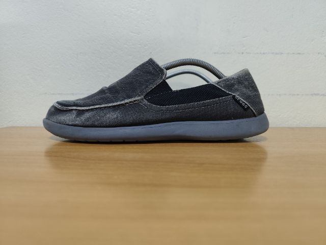 CROCS 44.0 แท้ มือสอง M8 ผ้าใบดำ รูปที่ 3