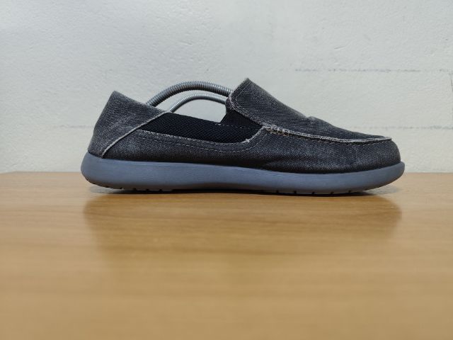 รองเท้าผ้าใบ UK 10 | EU 44 2/3 | US 10.5 CROCS 44.0 แท้ มือสอง M8 ผ้าใบดำ