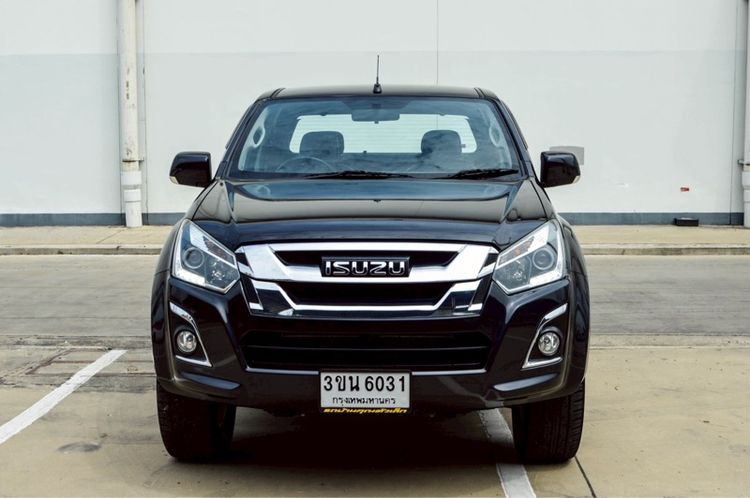 รถ Isuzu D-MAX 1.9 Hi-Lander Z สี ดำ