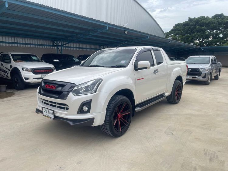รถ Isuzu D-MAX 1.9 Hi-Lander X-Series Z สี ขาว