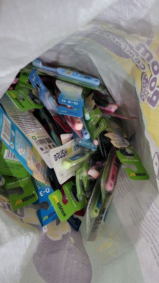 ขายแปรงสีฟันBRUSH MEผู้ใหญ่และเด็ก600อัน เหมาหมดอันละ5บาท  รูปที่ 6