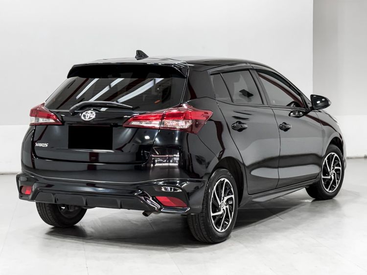 Toyota Yaris 2020 1.2 Sport Premium Sedan เบนซิน เกียร์อัตโนมัติ ดำ รูปที่ 4