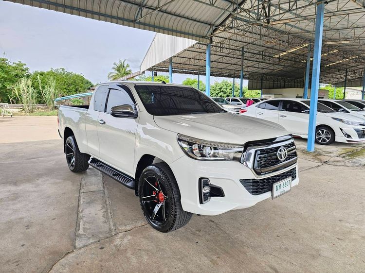 Toyota Hilux Revo 2018 2.4 Prerunner E Plus Pickup ดีเซล ไม่ติดแก๊ส เกียร์ธรรมดา ขาว รูปที่ 2