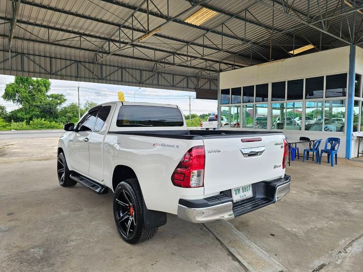 Toyota Hilux Revo 2018 2.4 Prerunner E Plus Pickup ดีเซล ไม่ติดแก๊ส เกียร์ธรรมดา ขาว รูปที่ 4