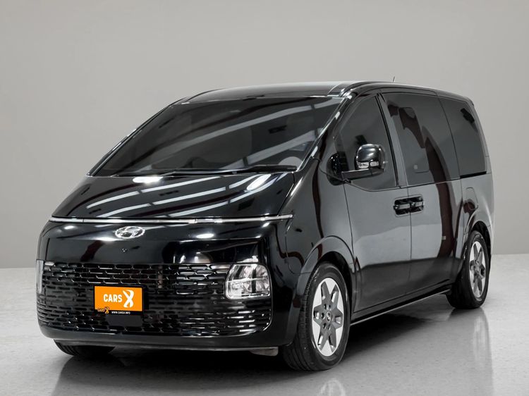 รถ Hyundai Staria 2.2 SEL สี ดำ