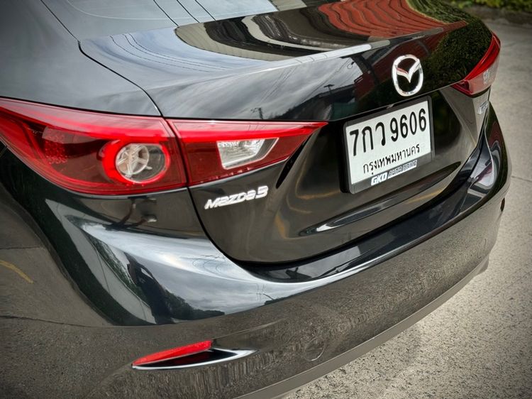 Mazda Mazda3 2018 2.0 C Sports Sedan เบนซิน ไม่ติดแก๊ส เกียร์อัตโนมัติ ดำ รูปที่ 2