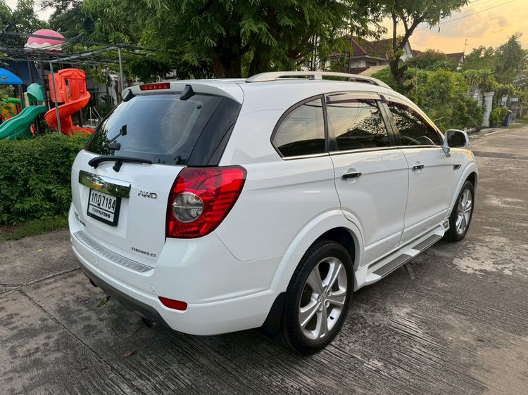 Chevrolet Captiva 2012 2.0 LTZ 4WD Utility-car ดีเซล ไม่ติดแก๊ส เกียร์อัตโนมัติ ขาว รูปที่ 3