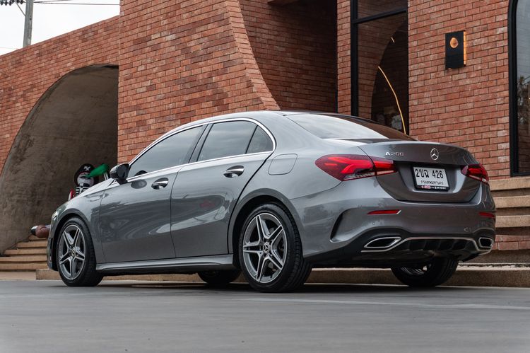 Mercedes-Benz A-Class 2021 A200 Sedan เบนซิน ไม่ติดแก๊ส เกียร์อัตโนมัติ เทา รูปที่ 4
