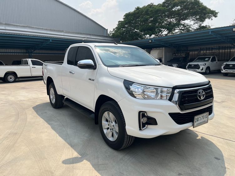 Toyota Hilux Revo 2019 2.4 Prerunner E Pickup ดีเซล ไม่ติดแก๊ส เกียร์ธรรมดา ขาว รูปที่ 2