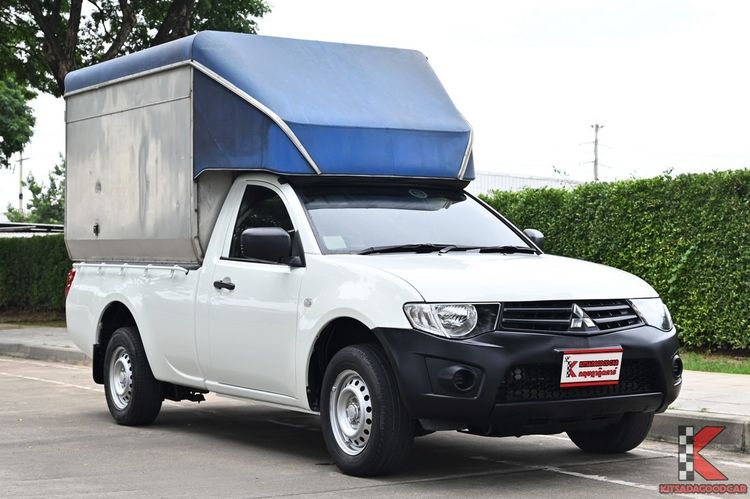 รถ Mitsubishi Triton 2.5 GL สี ขาว