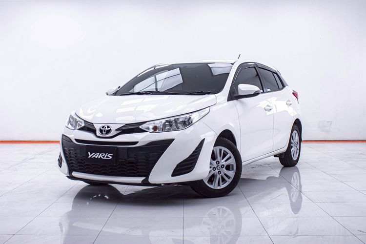 Toyota Yaris 2018 1.2 E Sedan เบนซิน ไม่ติดแก๊ส เกียร์อัตโนมัติ ขาว
