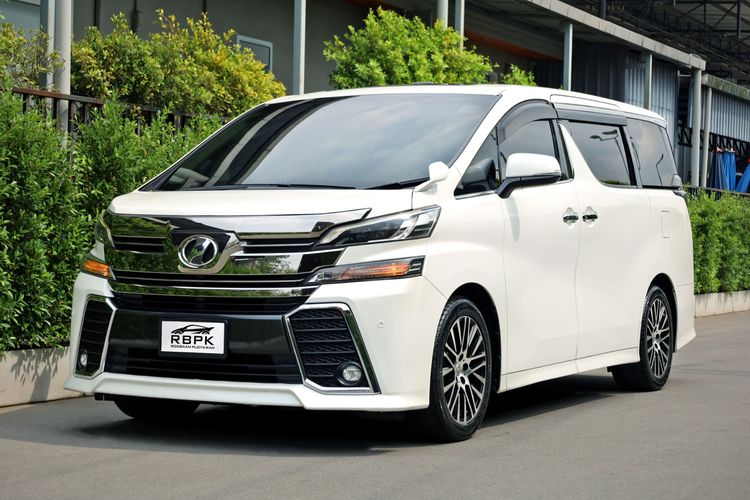 รถ Toyota Vellfire 2.5 V สี ขาว