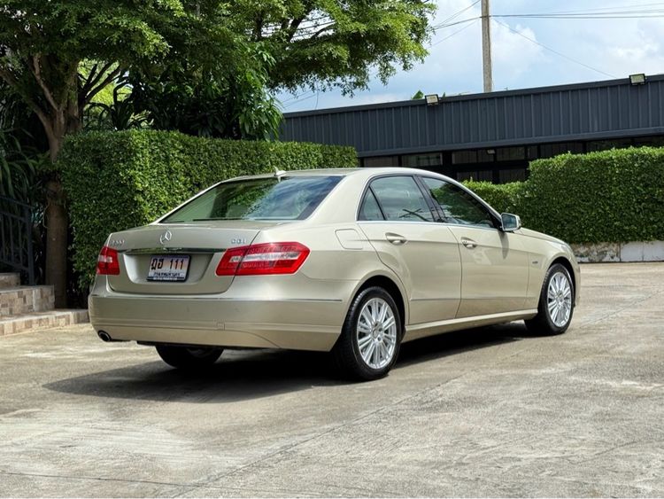 Mercedes-Benz E-Class 2011 E200 CGI Sedan เบนซิน ไม่ติดแก๊ส เกียร์อัตโนมัติ บรอนซ์ทอง รูปที่ 3