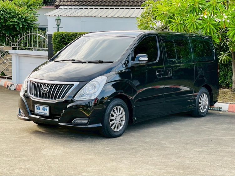 Hyundai H-1  2017 2.5 Elite Van ดีเซล ไม่ติดแก๊ส เกียร์อัตโนมัติ ดำ รูปที่ 2