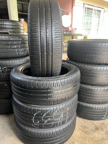 ยาง Dunlop Ec300 205 55 17 เส้น 500 บาท สภาพดี