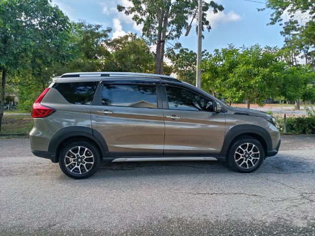 Suzuki XL7 2021 1.5 GLX Sedan เบนซิน ไม่ติดแก๊ส เกียร์อัตโนมัติ เทา รูปที่ 4
