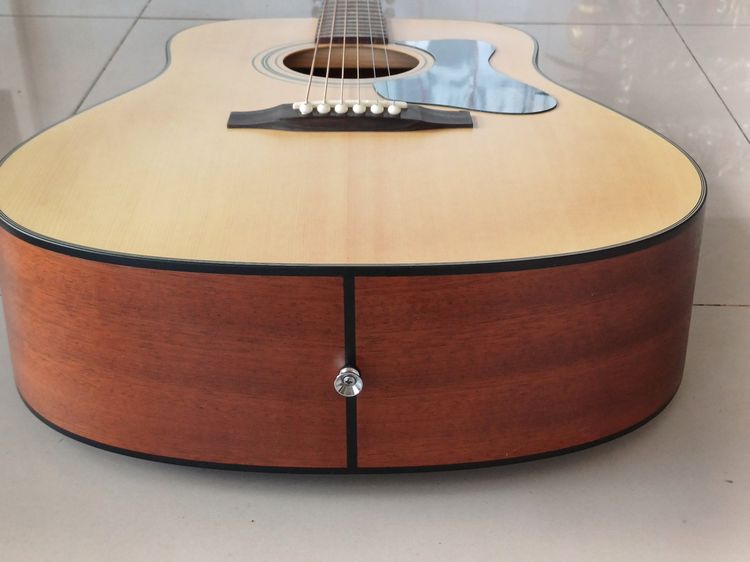 ขายกีตาร์โปร่ง  Guild A-20 Bob Marley signature มือสอง สถาพเหมือนใหม่สวย ๆ ไม่มีริ้วรอย ไม้Mahogany รูปที่ 6