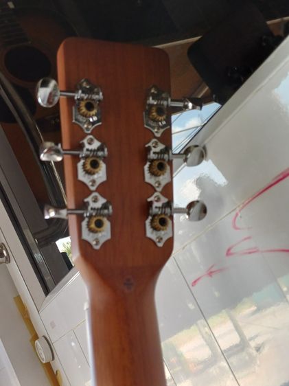 ขายกีตาร์โปร่ง  Guild A-20 Bob Marley signature มือสอง สถาพเหมือนใหม่สวย ๆ ไม่มีริ้วรอย ไม้Mahogany รูปที่ 13