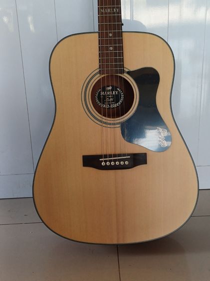 ขายกีตาร์โปร่ง  Guild A-20 Bob Marley signature มือสอง สถาพเหมือนใหม่สวย ๆ ไม่มีริ้วรอย ไม้Mahogany รูปที่ 4