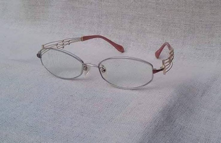 แว่นสายตาไทเทเนียมบริสุทธิ์ชั้นเลิศ CHARMANT LINE ART ซีรีส์ตัวท็อปของ 'ชาร์มังต์' รุ่น Quintet  สำหรับผู้มีดนตรีในหัวใจ เลนส์บลู โพรเทค มัลติโค้ท ค่าสายตายาว 225...Autentic CHARMANT LINE ART handcrafted in Sabae, Japan
 รูปที่ 11