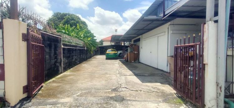 ไม่ใช่ ที่ดินพร้อมบ้าน รูปที่ 2