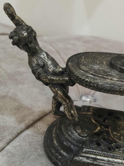 ที่วางของโชว์ สไตล์วินเทจ Vintage STYLEBUILT GOLD GILT ORMOLU CHERUBS PEDESTAL SOAP DISH-Hollywood Regency โลหะมีน้ำหนัก  รูปที่ 5