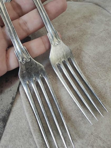 มีดและช้อนส้อม รูปที่ 2