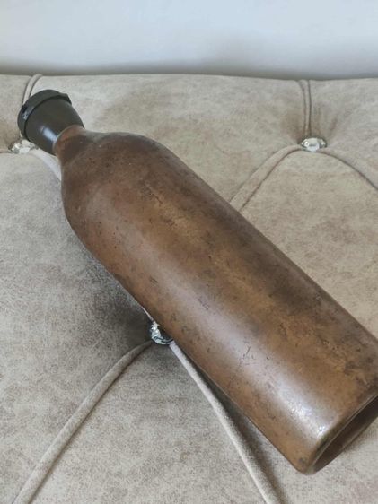 กระติกน้ำทองแดงแท้ Solid Copper Water bottle Hot Water Bottle Antique Vintage Old One Little Dent  เป็นกระติกน้ำร้อน โบราณ วินเทจ  รูปที่ 2