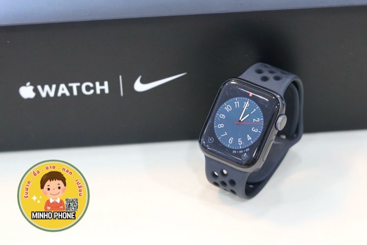 Apple Watch Series 6 40mm GPS สีดำครบกล่อง