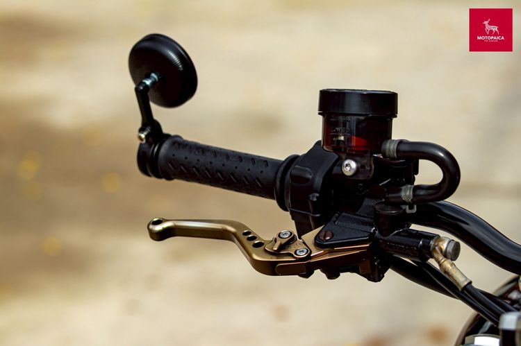 Triumph StreetTwin900 ปี2017 สีดำ วิ่ง16,000km. แต่งครบ รูปที่ 12