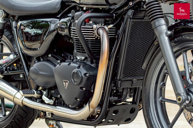 Triumph StreetTwin900 ปี2017 สีดำ วิ่ง16,000km. แต่งครบ รูปที่ 7