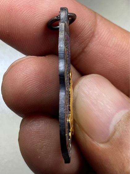 เหรียญหลวงพ่อกลั่น ลงยาหน้ากากทอง รูปที่ 3