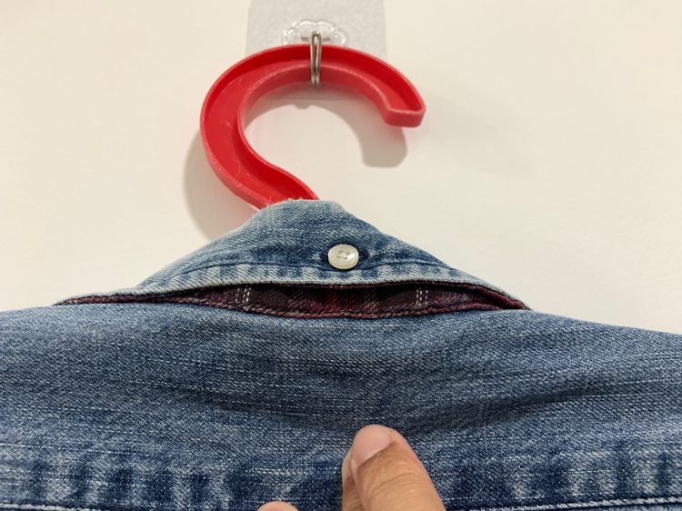 เสื้อแขนยาวยีนส์ STUSSY แท้ 💯 size M ขนาด อก 21 ยาว 28 นิ้ว สภาพดี สีเฟดสวย ทรงสวย ดีเทลดี หายากน่าสะสมครับ รูปที่ 9