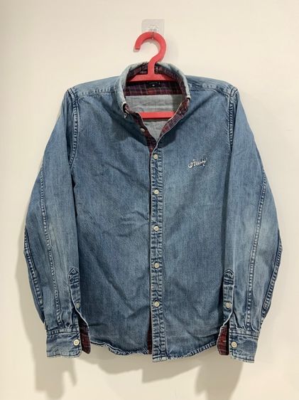 เขียว อื่นๆ อื่นๆ เสื้อแขนยาวยีนส์ STUSSY แท้ 💯 size M ขนาด อก 21 ยาว 28 นิ้ว สภาพดี สีเฟดสวย ทรงสวย ดีเทลดี หายากน่าสะสมครับ