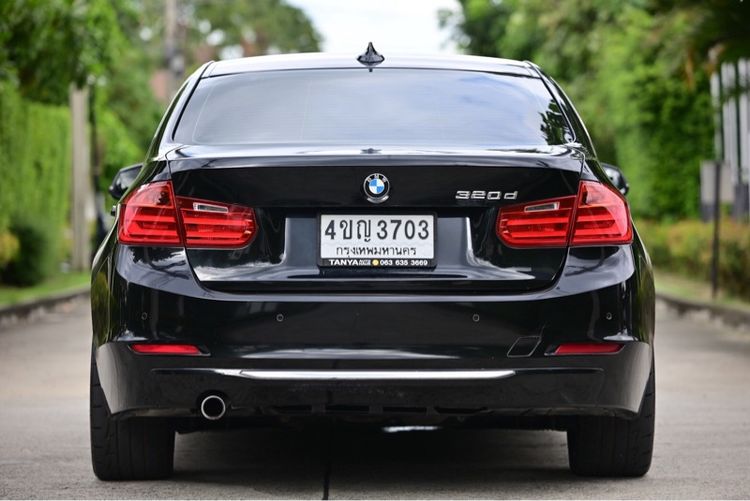 BMW Series 3 2013 320d Sedan ดีเซล ไม่ติดแก๊ส เกียร์อัตโนมัติ ดำ รูปที่ 4