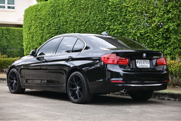 BMW Series 3 2013 320d Sedan ดีเซล ไม่ติดแก๊ส เกียร์อัตโนมัติ ดำ รูปที่ 3