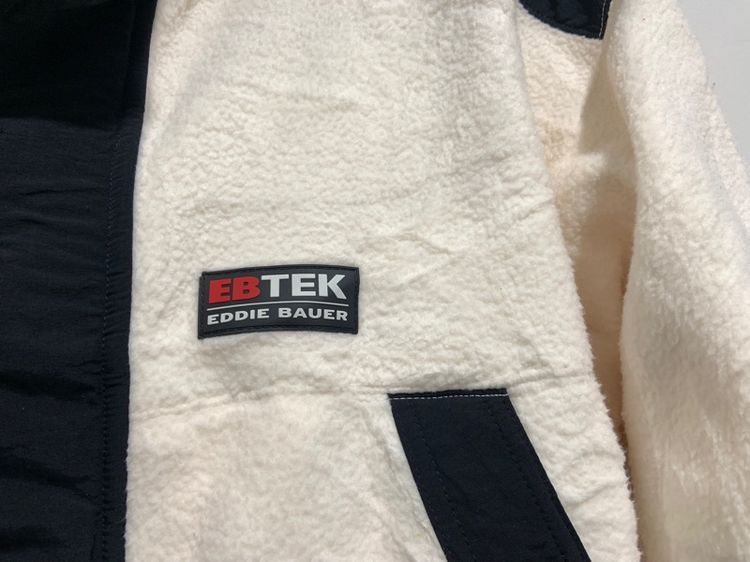 เสื้อแจ็คเก็ต EB TEK Eddie Bauer แท้ 💯 size L ขนาด อก 22.5 ยาว 27 นิ้ว สภาพใหม่ป้ายห้อย รายละเอียดดี ตัดเย็บงานดีมาก ทรงสวยดีเทลดี รูปที่ 16