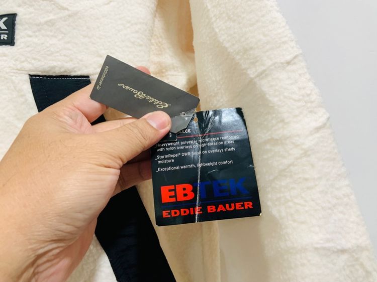 เสื้อแจ็คเก็ต EB TEK Eddie Bauer แท้ 💯 size L ขนาด อก 22.5 ยาว 27 นิ้ว สภาพใหม่ป้ายห้อย รายละเอียดดี ตัดเย็บงานดีมาก ทรงสวยดีเทลดี รูปที่ 2