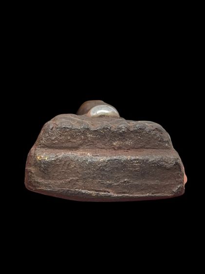 พระหลวงปู่ทวดเนื้อว่าน หลัง วจ 2408 ฝังเหล็กไหลสีเงินพุทธคุณ แคล้วคลาดปลอดภัย เมตตามหานิยม มีคนอุปถัมภ์ช่วยเหลือ รูปที่ 4