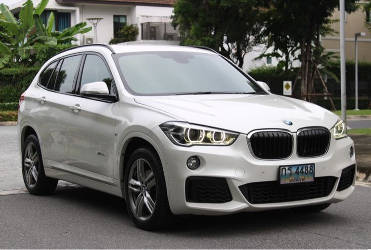 BMW X1 2018 2.0 sDrive20d M Sport Utility-car ดีเซล เกียร์อัตโนมัติ ขาว รูปที่ 2