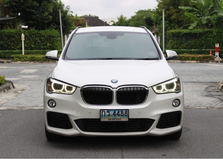 รถ BMW X1 2.0 sDrive20d M Sport สี ขาว