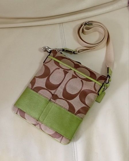 กระเป๋าสะพาย โค๊ช รูปที่ 2