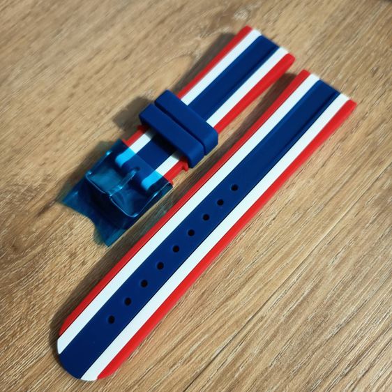 สายนาฬิกาซิลิโคน ลายธงชาติไทย ขนาดหัวสาย 21 มิล