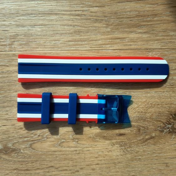 สายนาฬิกาซิลิโคน ลายธงชาติไทย ขนาดหัวสาย 21 มิล รูปที่ 2