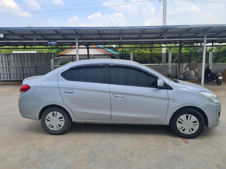 Mitsubishi Attrage 2015 1.2 GLX Sedan เบนซิน เกียร์อัตโนมัติ บรอนซ์เงิน รูปที่ 4