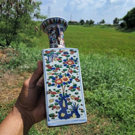 แจกันโบราณ สร้างขึ้นในสมัยว่านหลี รูปที่ 4