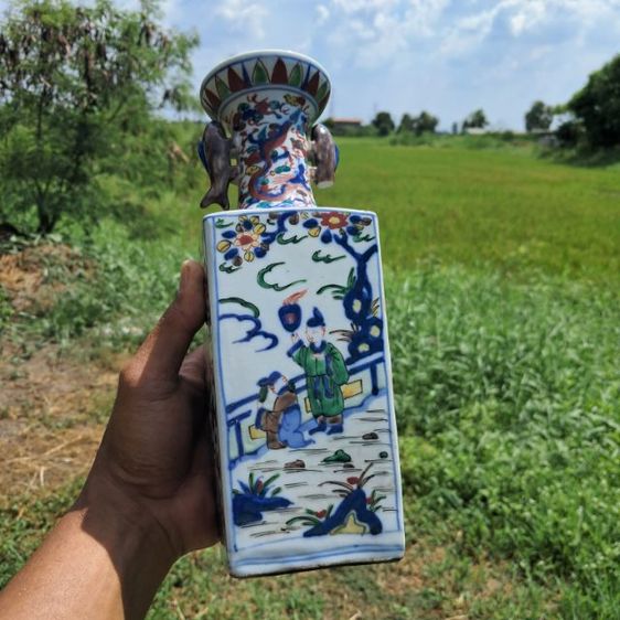 แจกันโบราณ สร้างขึ้นในสมัยว่านหลี รูปที่ 3